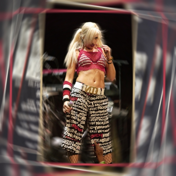 Vintage No Doubt 🎸 Tour Shirt Gwen Stefani 00s 2002 graphic t-shirt - Picture 5 of 12